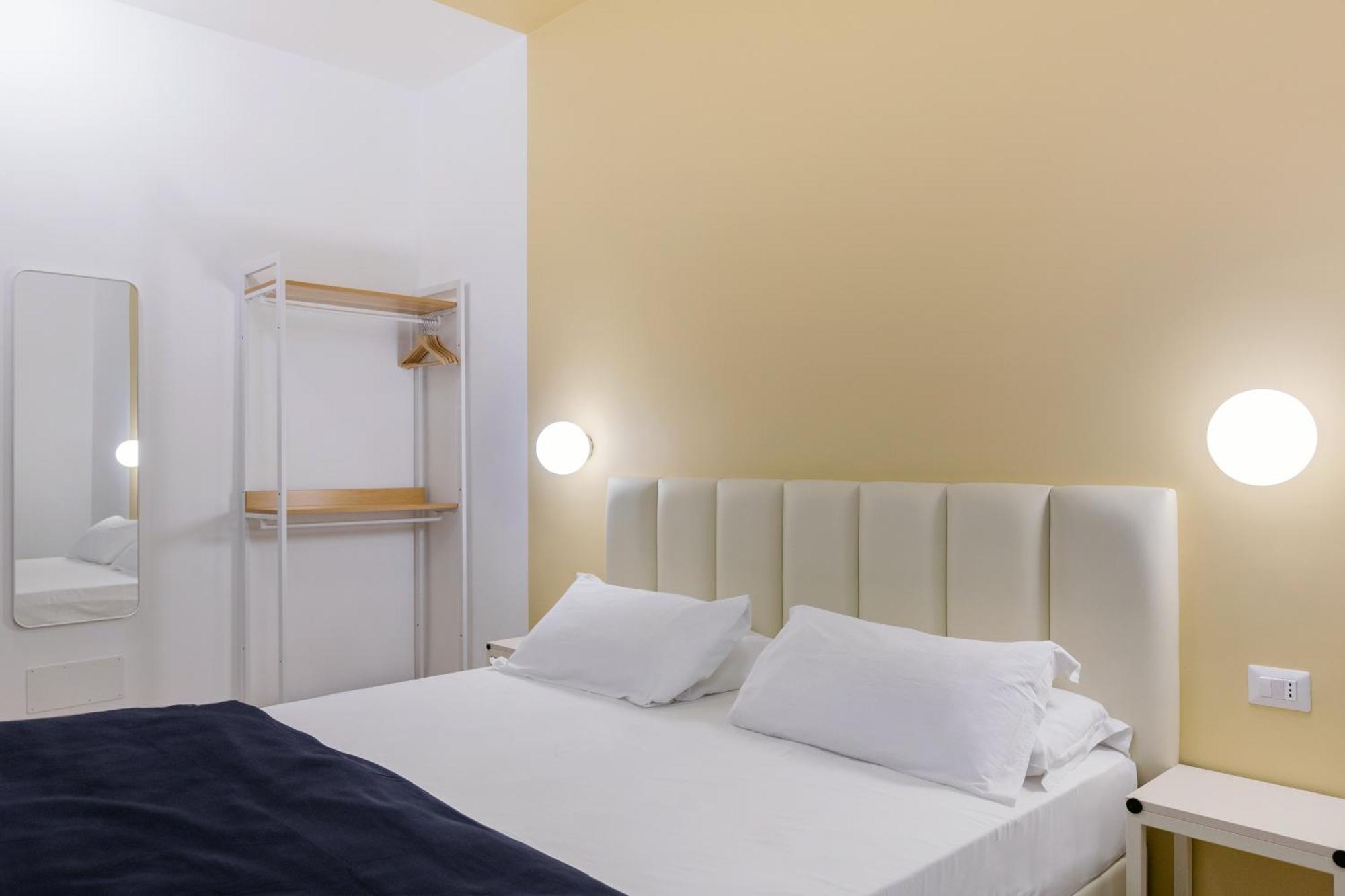Re Di Roma Hotel Bagian luar foto